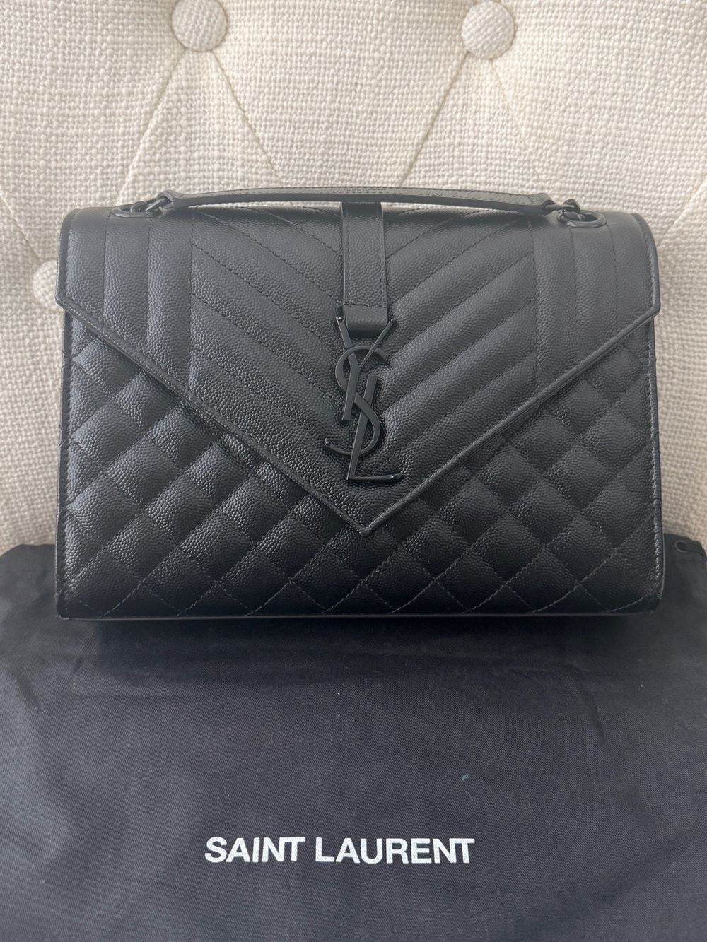 Saint Laurent Grain de Poudre Medium Monochrome Satchel in Black